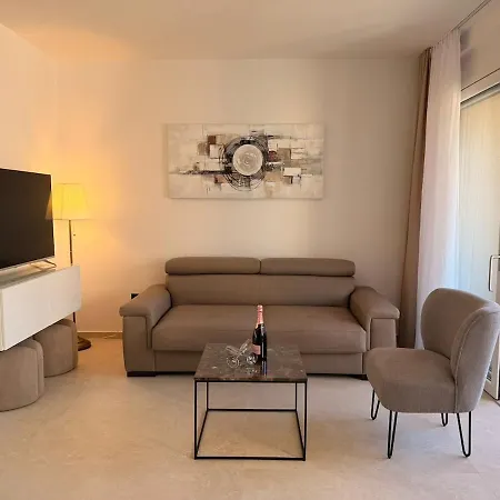 Grand Romansa - A New Apartment, Walking Distance To The 公寓 *