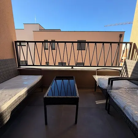 Grand Romansa - A New Apartment, Walking Distance To The Zadar