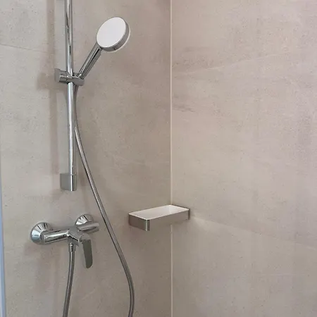 Grand Romansa - A New Apartment, Walking Distance To The Apartman *